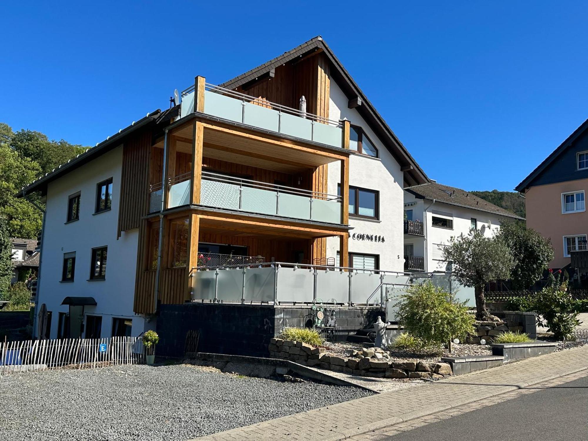 Haus Cornelia Apartment Айнрур Екстериор снимка