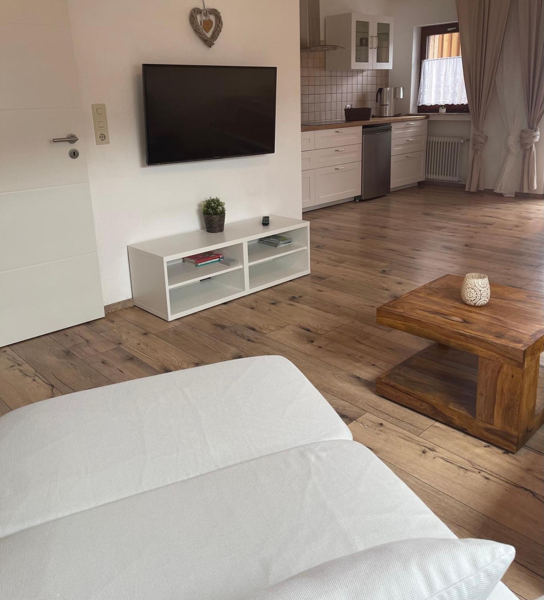 Haus Cornelia Apartment Айнрур Екстериор снимка