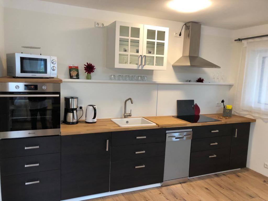 Haus Cornelia Apartment Айнрур Екстериор снимка